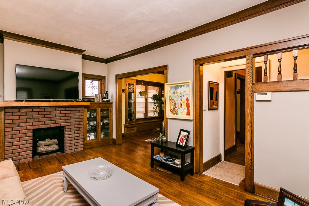 Mathews & Gilberts 02 - Residential