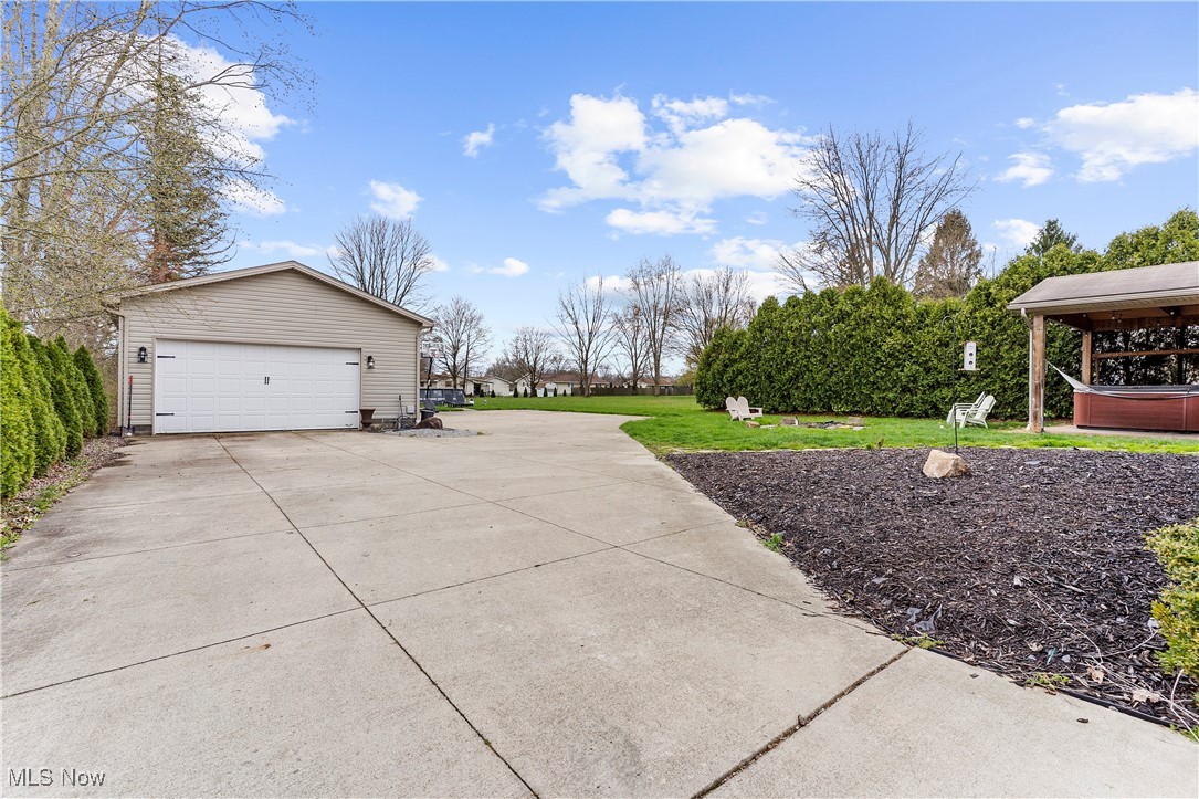 4075 Kirk Road, Austintown, Ohio image 3
