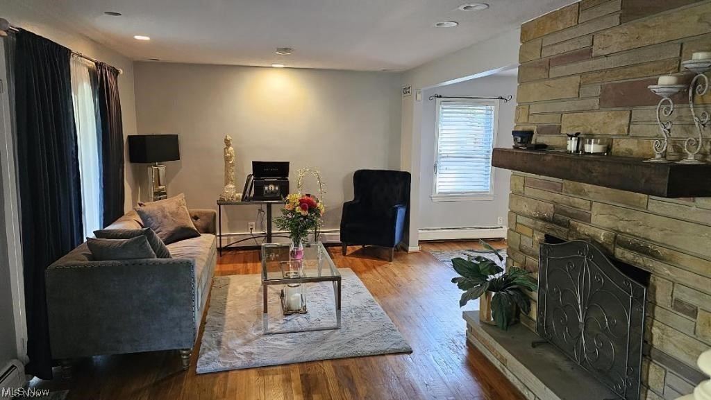 Mayfield Richmond - Residential Lease