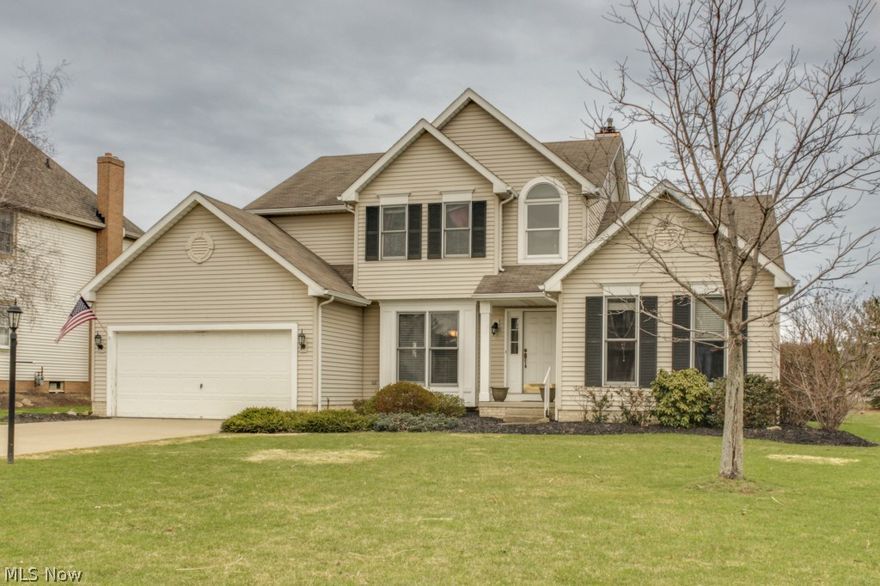 This beautiful home in the desirable Kingsbury Trace is located on a cul-de-sac street. The three, possibly four bedroom home features 2484 square feet PLUS 780 square feet of NEWLY finished space in the lower level. The dramatic two story great room with floor to ceiling windows features a brick faced gas fireplace. The staircase and upstairs loft/sitting area overlook the great room. The loft can be closed off to make a fourth bedroom.  The first floor master suite is very spacious with an en suite bath and walk in closet. To the right of the foyer is the freshly painted home office and to the left is the formal dining room. The fully applianced kitchen is open to the eat in bar and dinette with sliding doors leading to a beautiful patio and large back yard with a serene view of the adjacent pond. Also located on the first floor are the laundry room and powder room. Be prepared to be wowed upon entering the newly finished lower level featuring a very large open area, built in cabinet