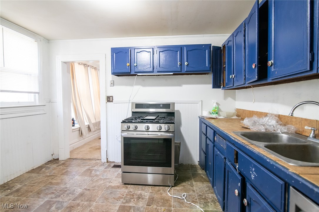 Henry C Hopkins Adn - Residential