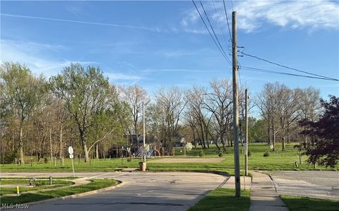 Tiny photo for 5276 W 83rd Street, Parma, OH 44129 (MLS # 5202882)