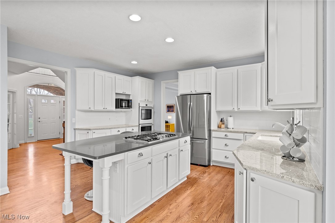 3700 Greenbriar Circle, Westlake, Ohio image 16