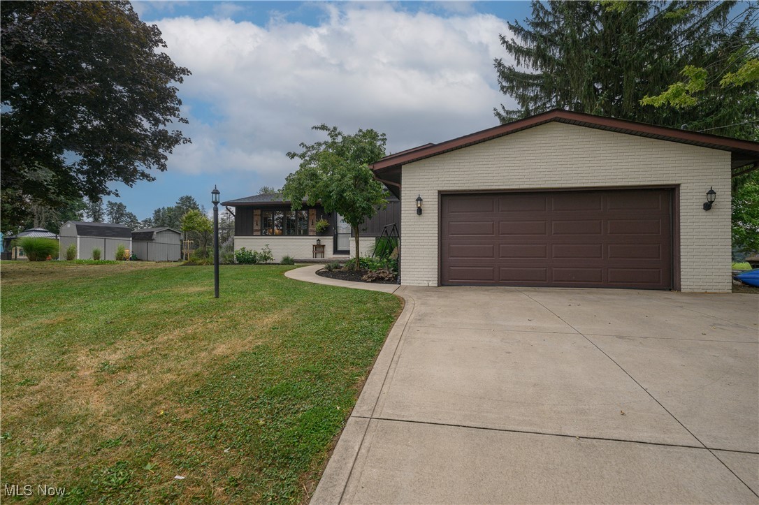 Hunting Hills Estates - Residential