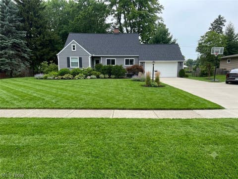 Homes For Sale - 7990 Stockbridge Road<br/> Mentor, OH 44060