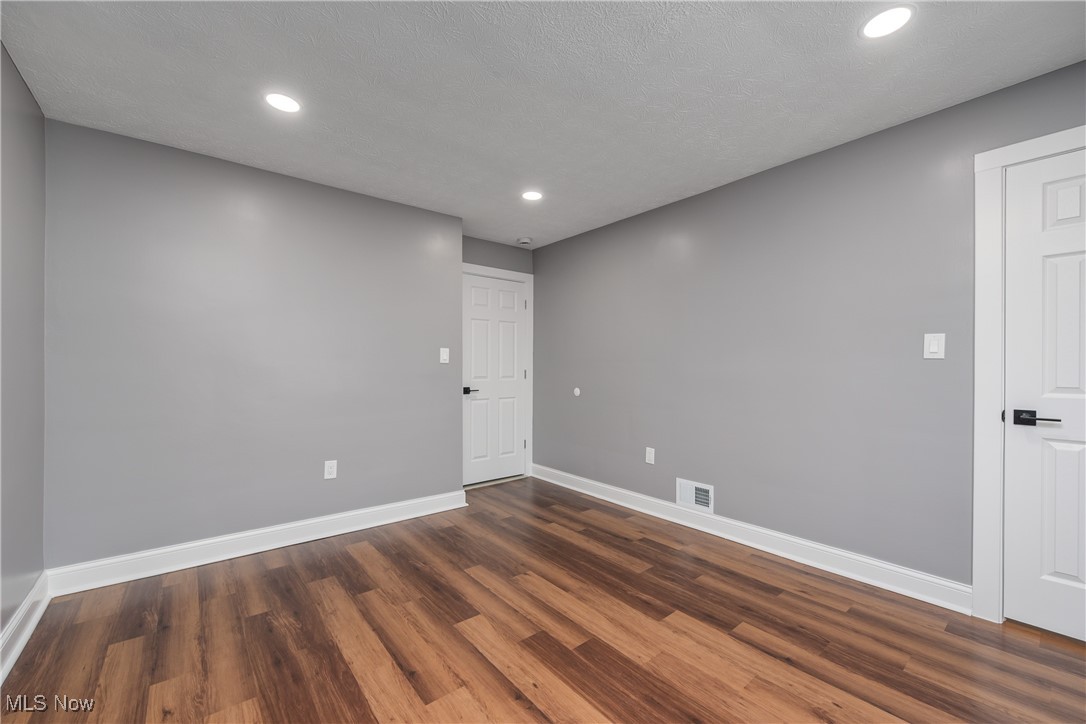 Oak Park Heights - Residential Income