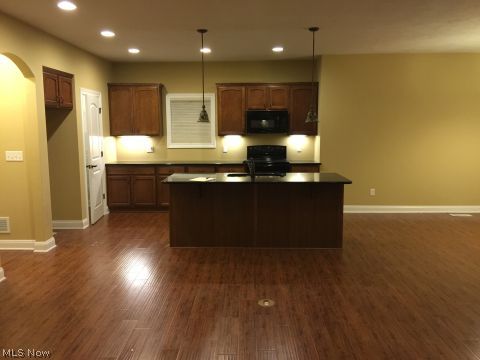 Villas/Taramina - Residential