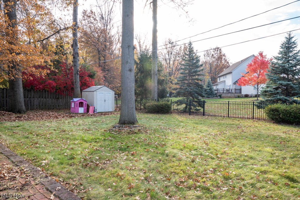 Suburbia Inv Corp Crossview Su - Residential