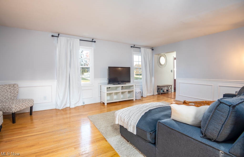 Suburbia Inv Corp Crossview Su - Residential