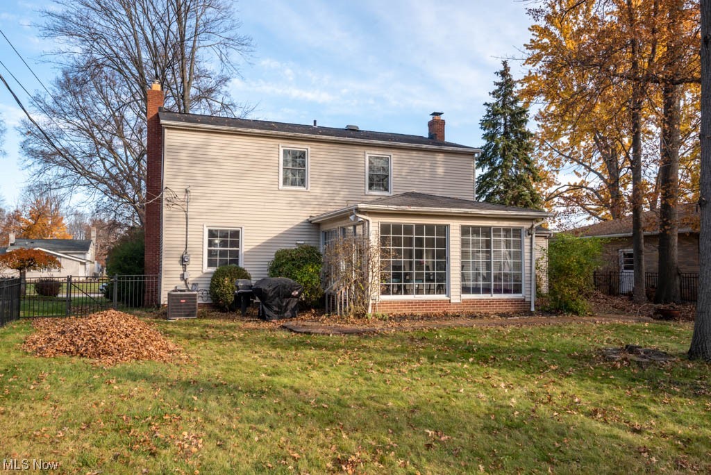 Suburbia Inv Corp Crossview Su - Residential