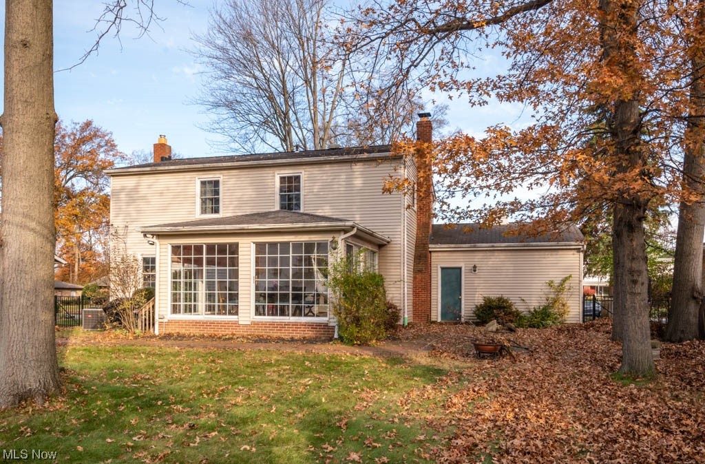 Suburbia Inv Corp Crossview Su - Residential