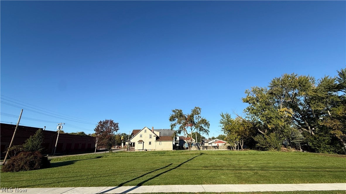 28 E Federal Street