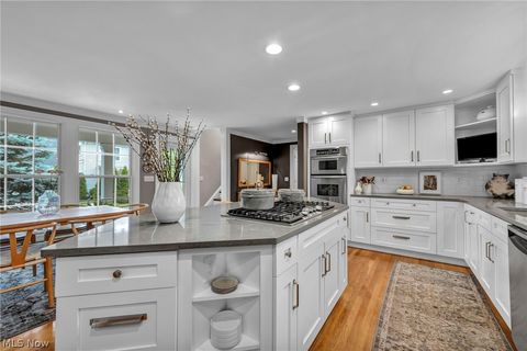 Tiny photo for 385 Longbeach PKWY, Bay Village, OH 44140 (MLS # 5220981)