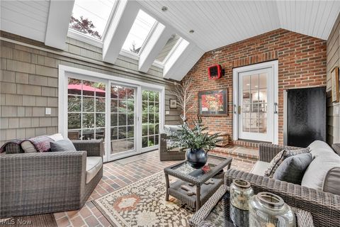 Tiny photo for 385 Longbeach PKWY, Bay Village, OH 44140 (MLS # 5220981)