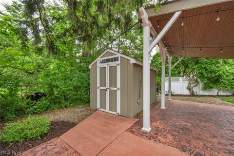 Tiny photo for 385 Longbeach PKWY, Bay Village, OH 44140 (MLS # 5220981)