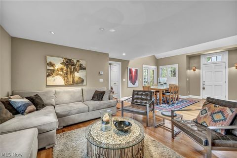 Tiny photo for 385 Longbeach PKWY, Bay Village, OH 44140 (MLS # 5220981)