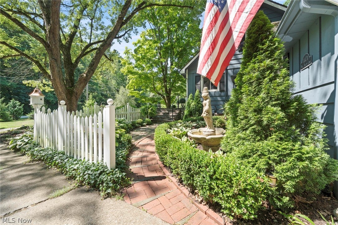14474 Mill Hollow Lane