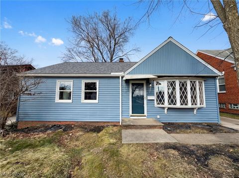 Photo of 18715 Libby Road, Maple Heights, OH 44137 (MLS # 5190165)