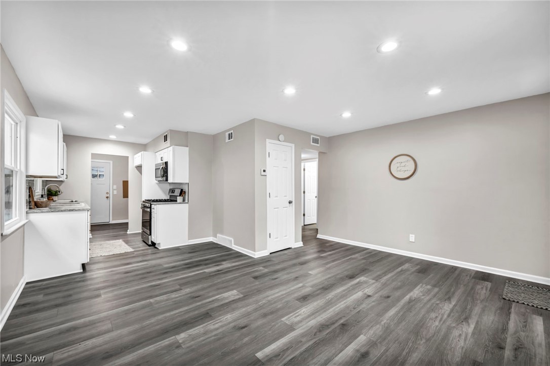 Loesch Allotment Cos - Residential