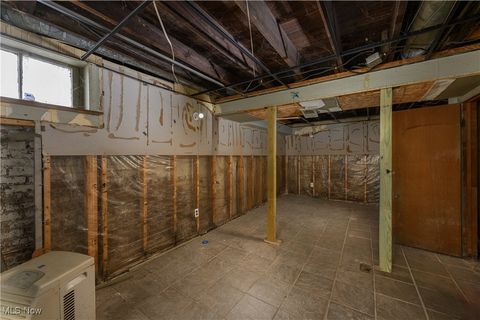 Tiny photo for 1508 Roanoke Avenue, Uhrichsville, OH 44683 (MLS # 5179096)