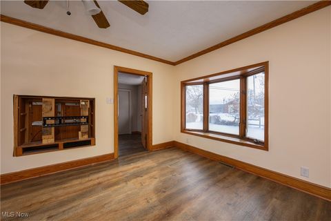 Tiny photo for 1508 Roanoke Avenue, Uhrichsville, OH 44683 (MLS # 5179096)