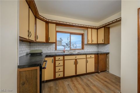 Tiny photo for 1508 Roanoke Avenue, Uhrichsville, OH 44683 (MLS # 5179096)