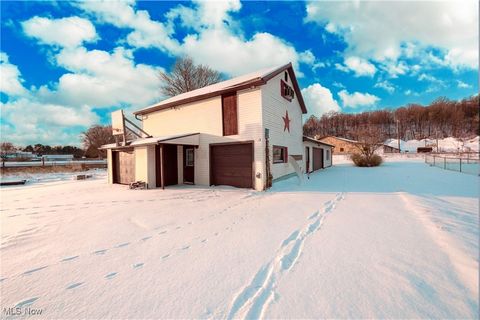 Tiny photo for 1508 Roanoke Avenue, Uhrichsville, OH 44683 (MLS # 5179096)