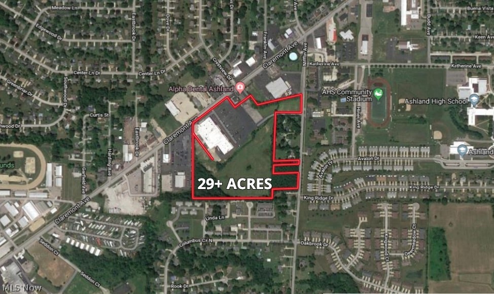INCOME PRODUCING PROPERTY. Wonderful investment opportunity to add to your portfolio ! Triple net lease with good long term tenants. Shopping Plaza that has been well maintained with tenants that all want to stay. The Plaza is on 8.93 Acres, there is an additional 20.36 Acre zoned B-3 parcel included for development. This affords you the opportunity to choose the type of development that will be located next to your stores. There are currently 3 store at this Plaza, a good grocery store, a Drug Mart, as well as a Goodwill Store. GREAT CASH FLOW. A wonderful opportunity for Investors/Developers!