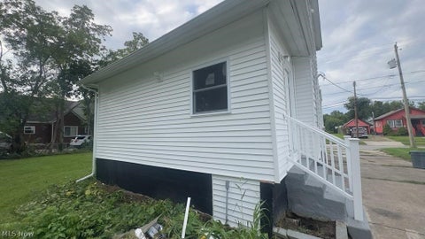 Tiny photo for 1527 W 19th Street, Lorain, OH 44052 (MLS # 5240758)