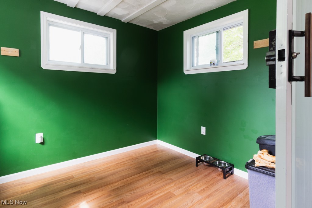 Canfield, Ohio 44406, United States, 4 Bedrooms Bedrooms, ,3 BathroomsBathrooms,Residential,Contingent,206024