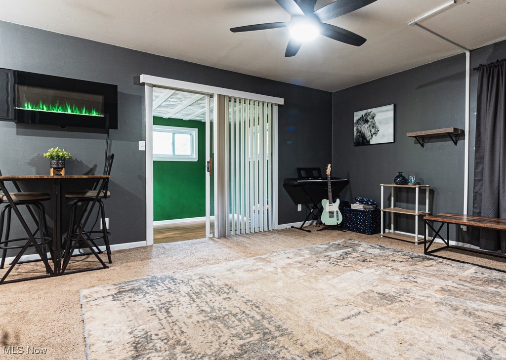 Canfield, Ohio 44406, United States, 4 Bedrooms Bedrooms, ,3 BathroomsBathrooms,Residential,Contingent,206024