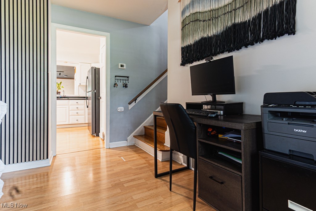 Canfield, Ohio 44406, United States, 4 Bedrooms Bedrooms, ,3 BathroomsBathrooms,Residential,Contingent,206024