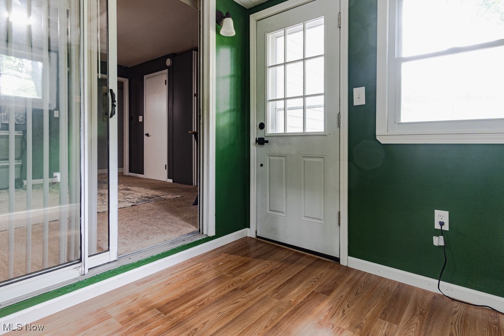 Canfield, Ohio 44406, United States, 4 Bedrooms Bedrooms, ,3 BathroomsBathrooms,Residential,Contingent,206024