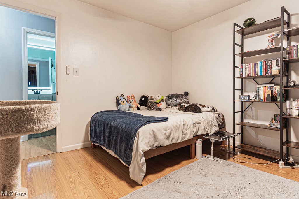 Canfield, Ohio 44406, United States, 4 Bedrooms Bedrooms, ,3 BathroomsBathrooms,Residential,Contingent,206024