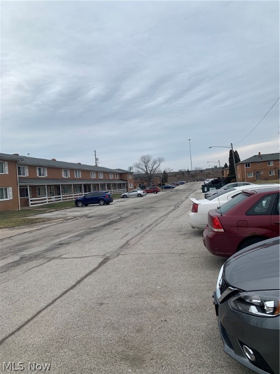 Banbury Village Condo - Residential