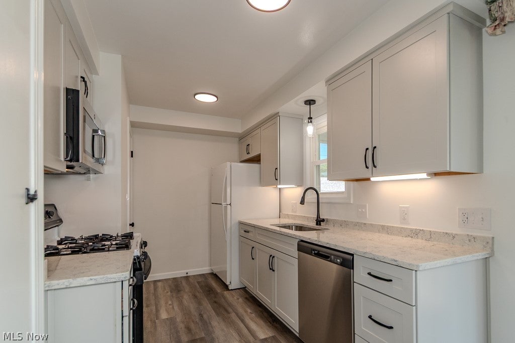 253 E 288th Street
