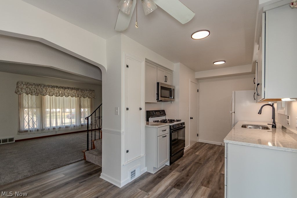 253 E 288th Street