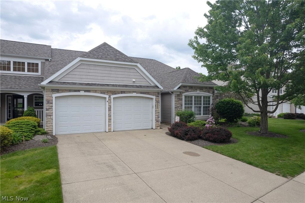 Photo of 3500 River Rock Drive, Cuyahoga Falls, OH 44223 (MLS # 5209129)