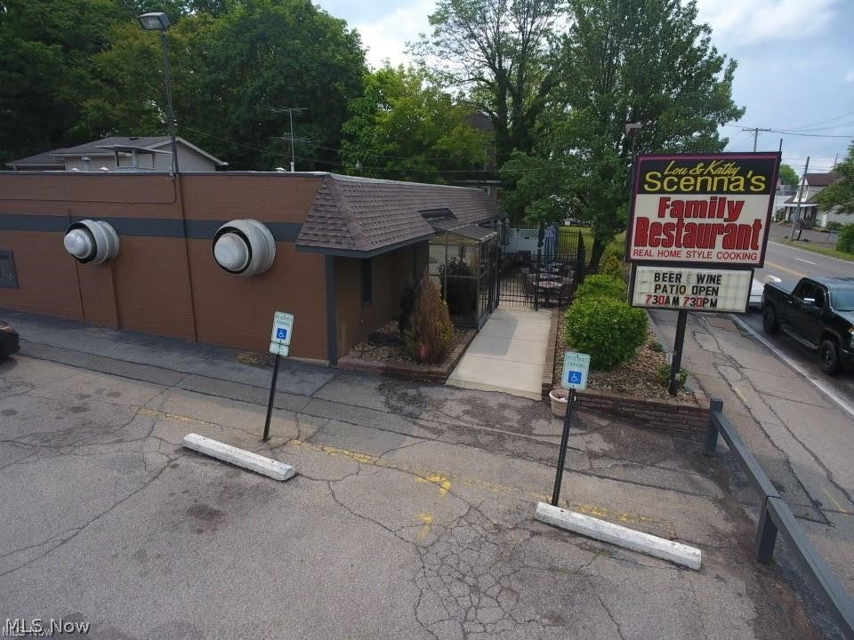 1901 Youngstown Warren Road