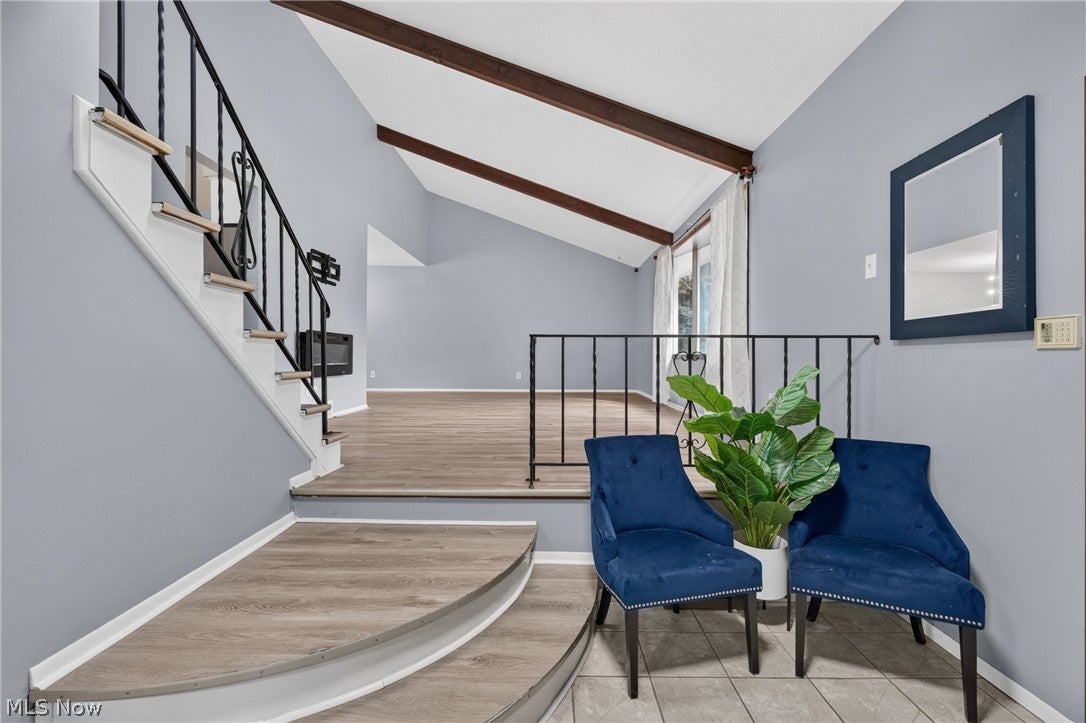 4865 Foxlair Trail