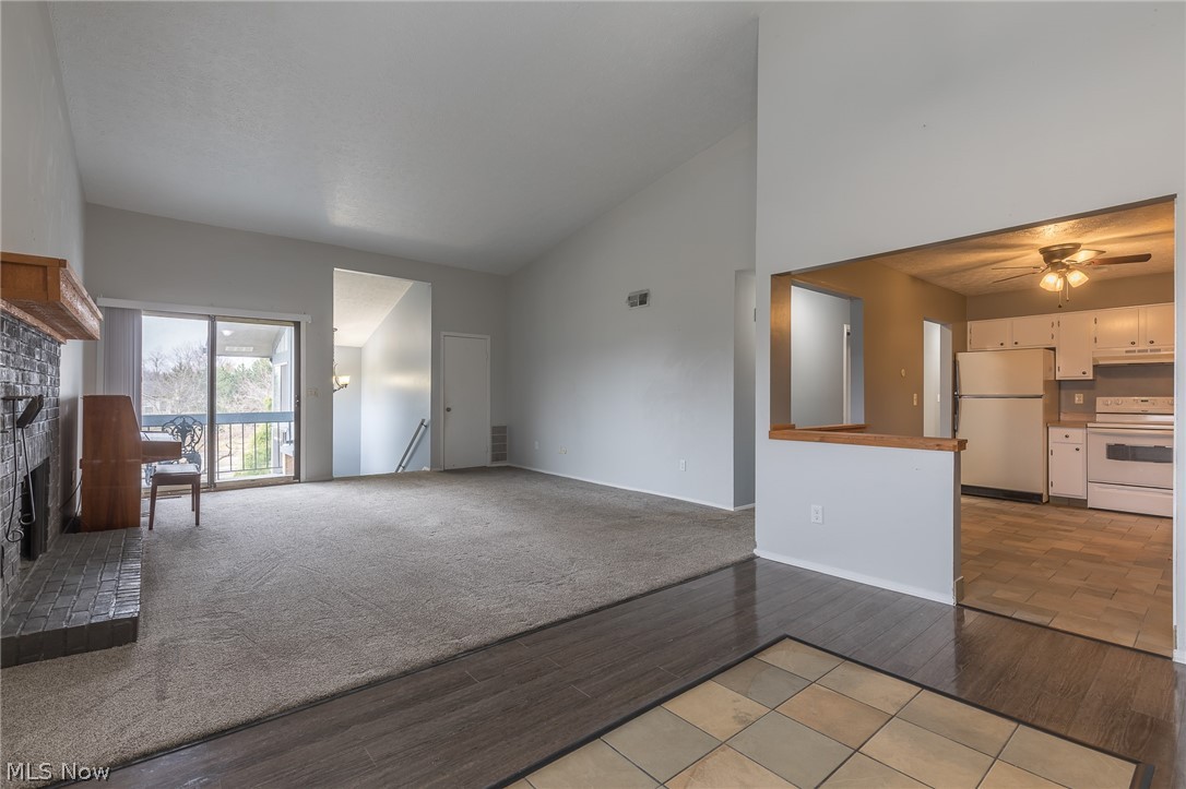 Pipers Ridge Condo - Residential