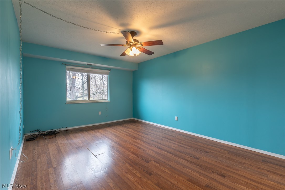 Pipers Ridge Condo - Residential