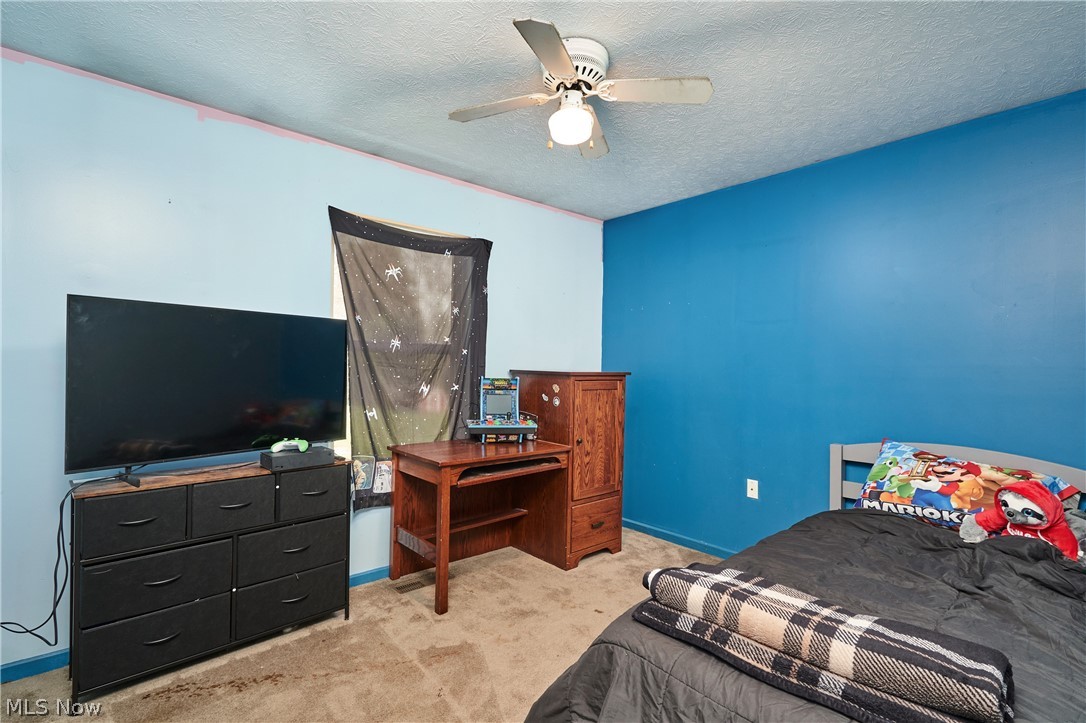 R Homes Acres - Residential