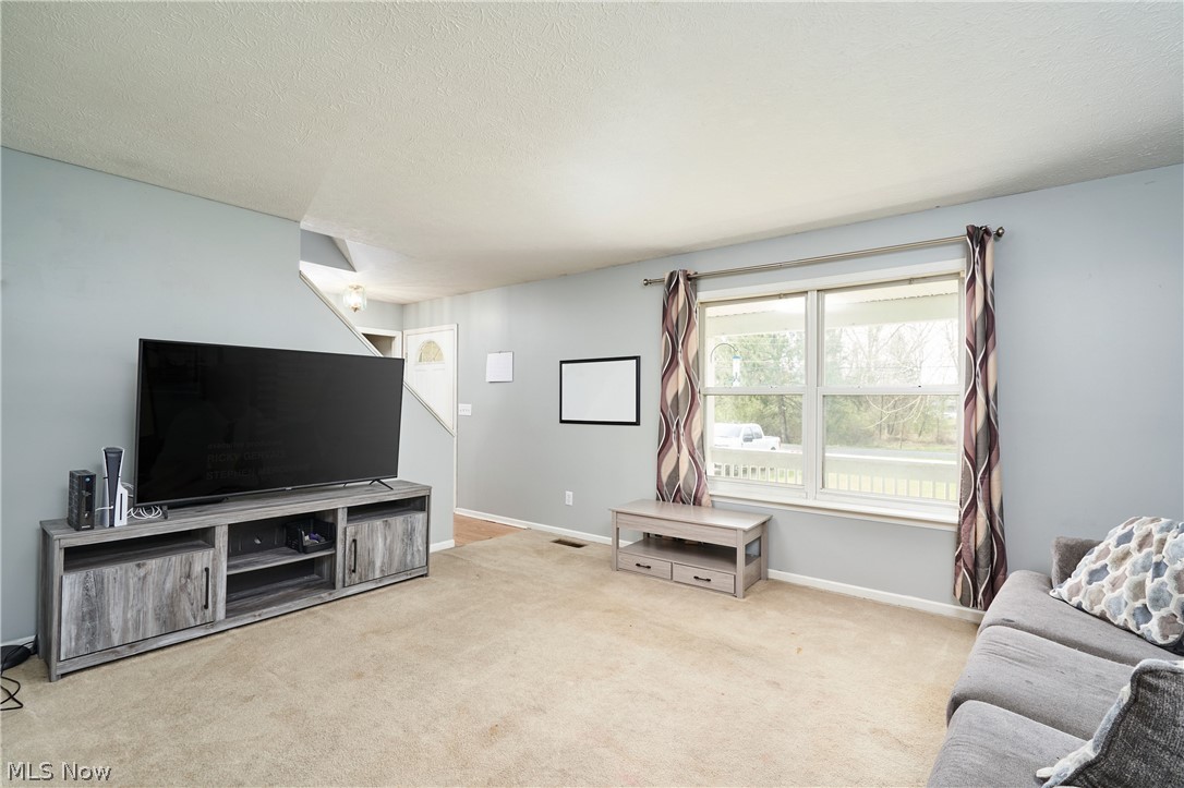 R Homes Acres - Residential