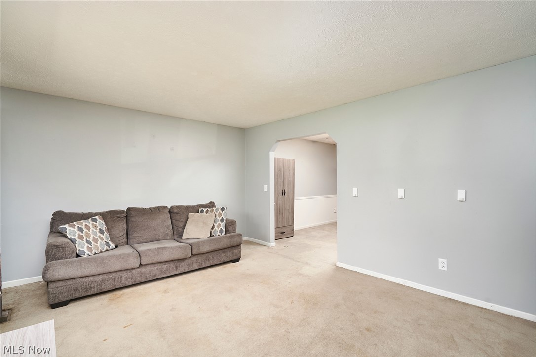 R Homes Acres - Residential