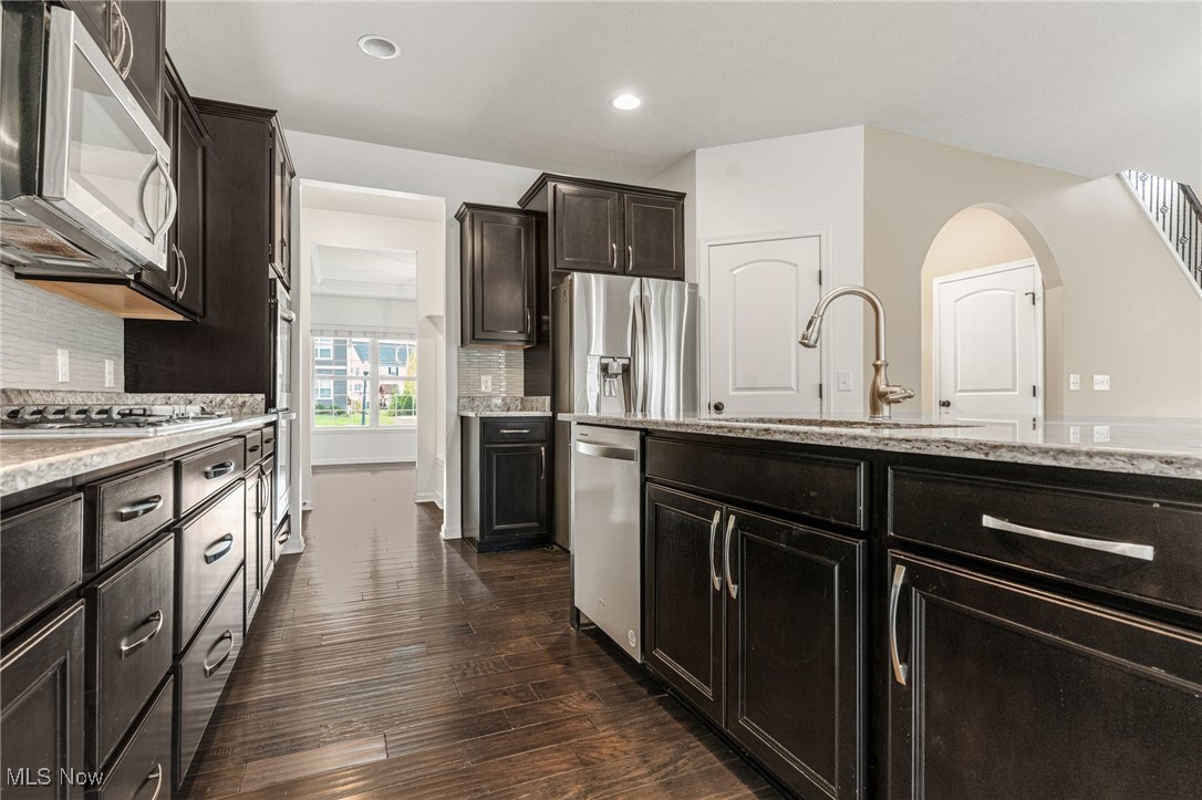 Reserve/River Oaks Sub Ph 1 - Residential