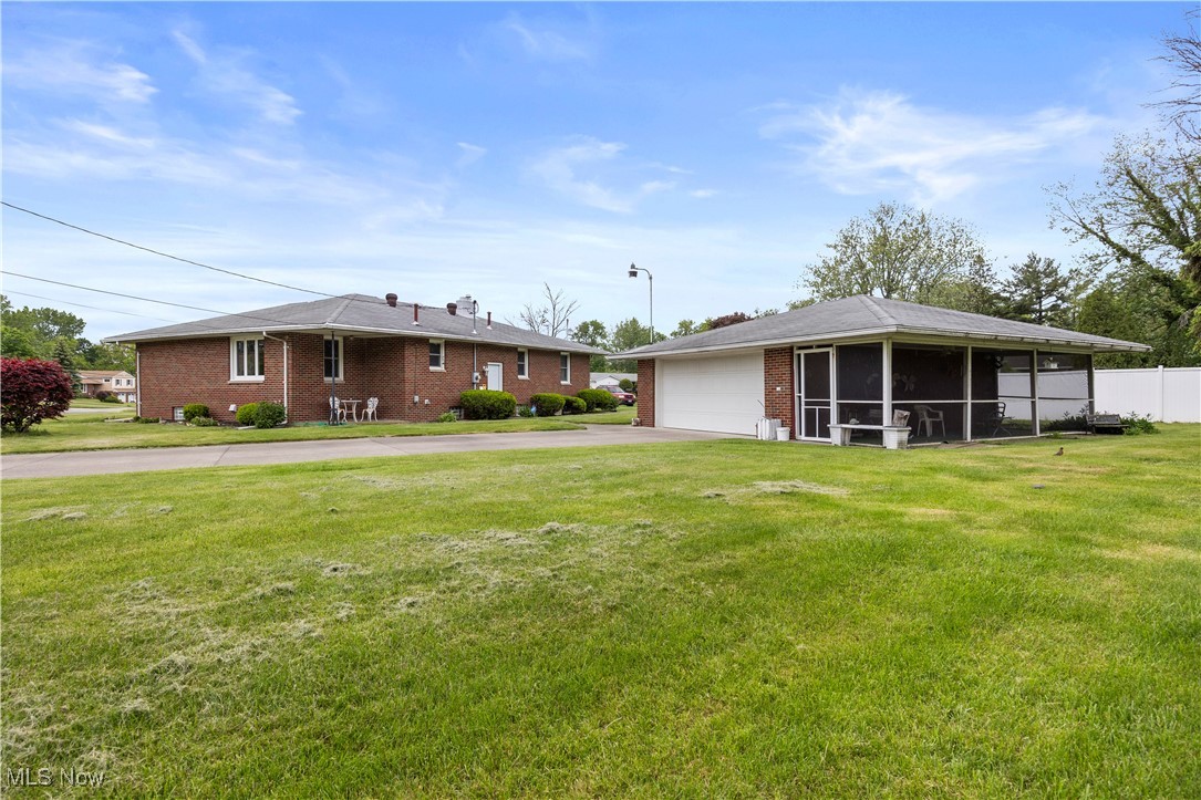 4002 Canterbury Court, Lorain, Ohio image 19