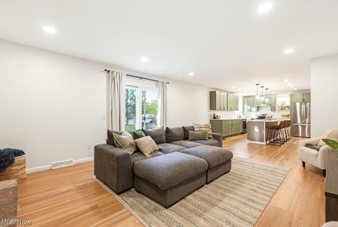 Tiny photo for 11111 Elk Run Road, Chardon, OH 44024 (MLS # 5242699)