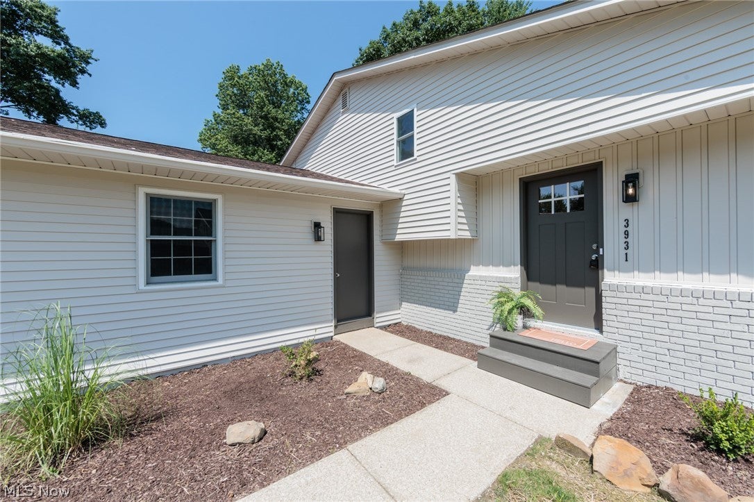3931 Canterbury Drive