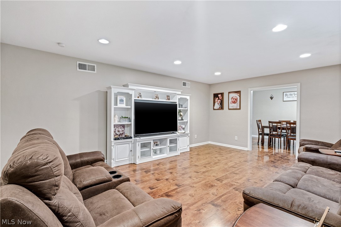 Hitchcock Heights - Residential